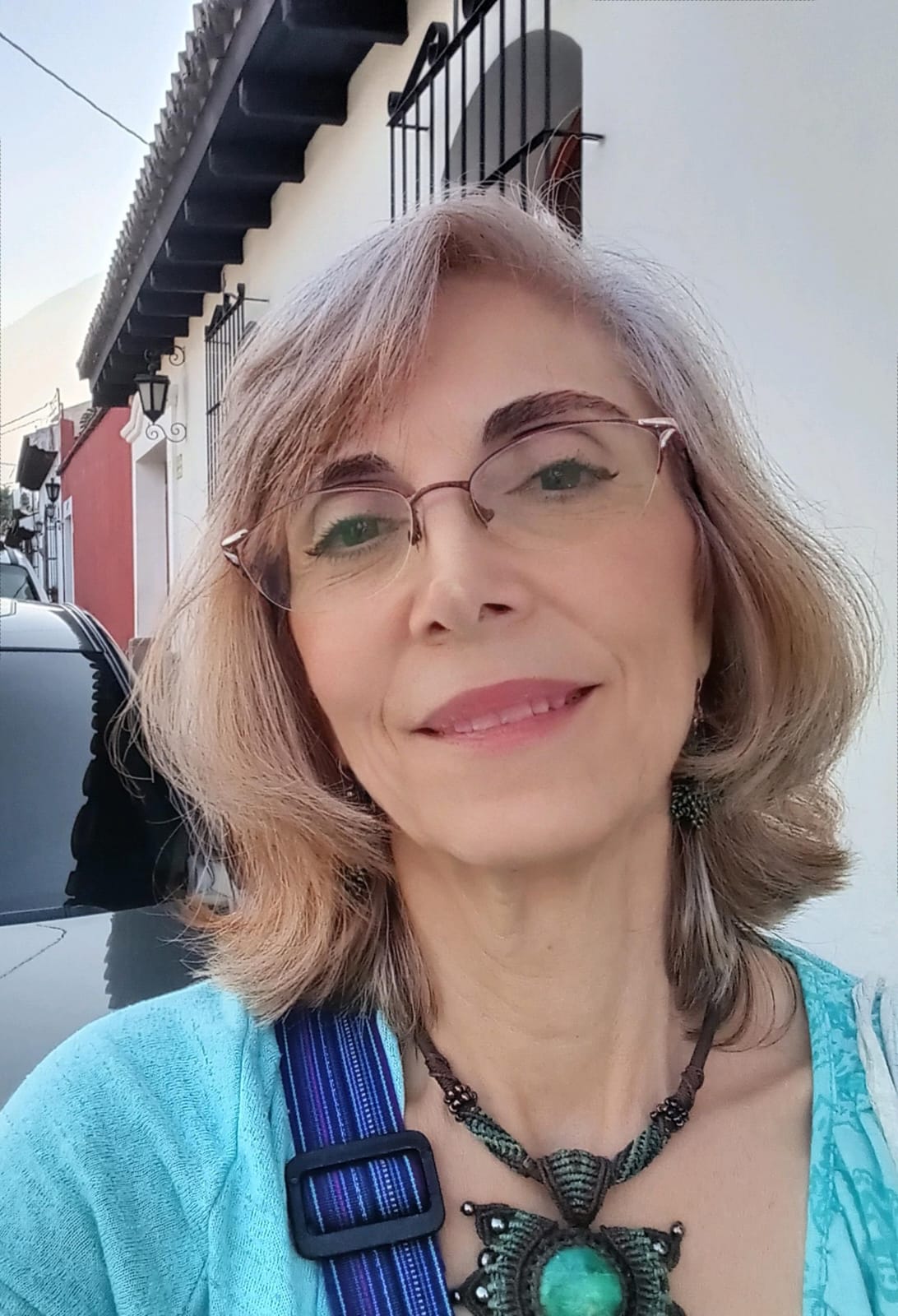 Silvana in Ruta de las Flores, El Salvador