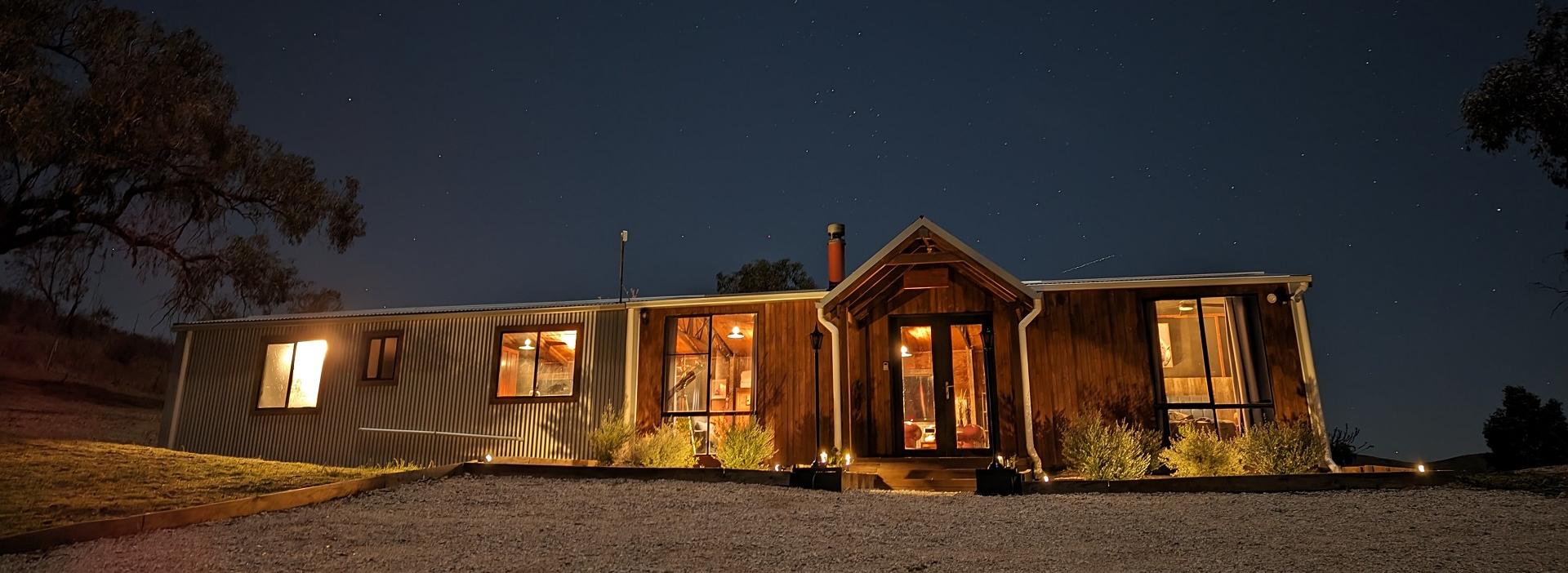 Sunstone – 2 Bed Cabin – Kundalini Lodge