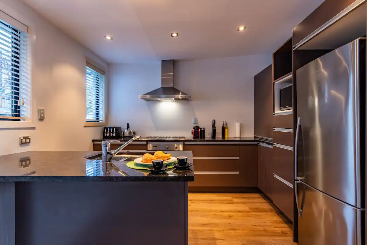 Central Executive Apartment Newly Listed! photo 2