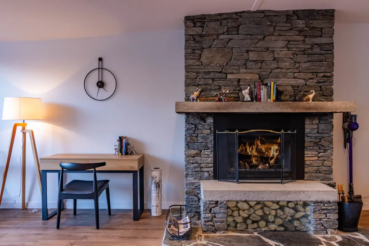 Central Executive Apartment Newly Listed! photo 13