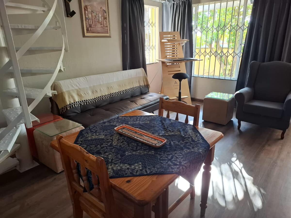 Hillcrest Loft — Self-Catering Cottage in Blairgowrie, Randburg photo 5