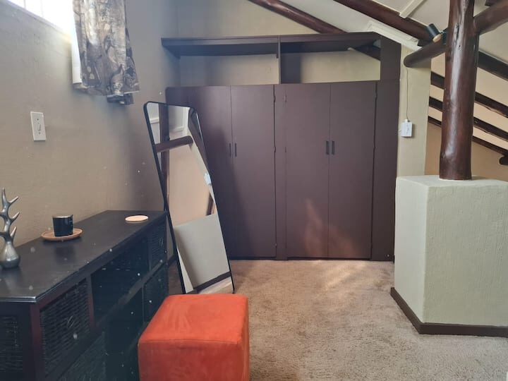 Hillcrest Loft — Self-Catering Cottage in Blairgowrie, Randburg photo 14