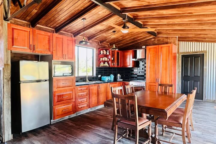 Sunstone – 2 Bed Cabin – Kundalini Lodge photo 4