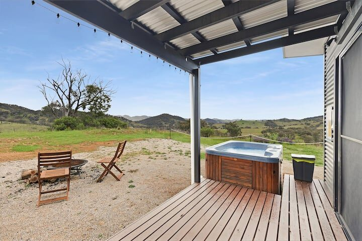 Amethyst – 1 Bed Cabin – Kundalini Lodge photo 6