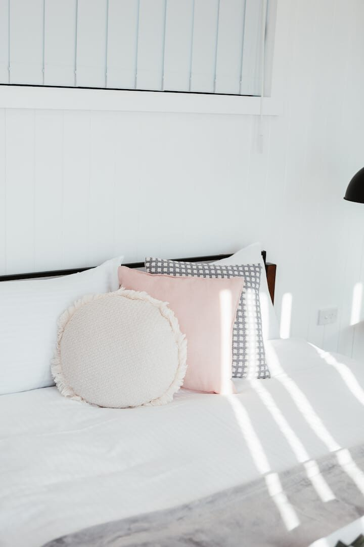 Rose Quartz – 1 Bed Cabin – Kundalini Lodge photo 6